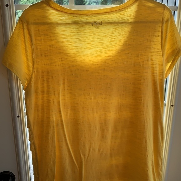 Women’s top - 4 for $20 - Picture 4 of 4